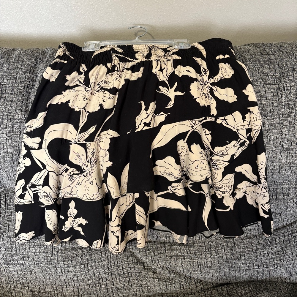 CAbi Black and Cream Ruffled Bubble Mini Skirt